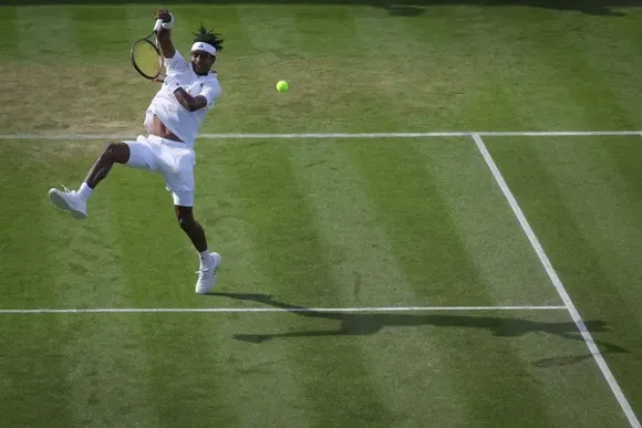 Durísima sanción al sueco Mikael Ymer