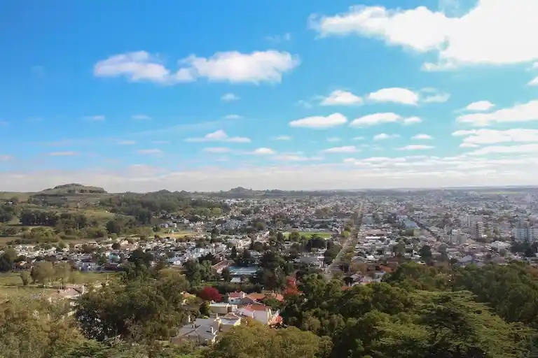 Mercado inmobiliario en Tandil: “Hay propiedades que bajaron un 50%”