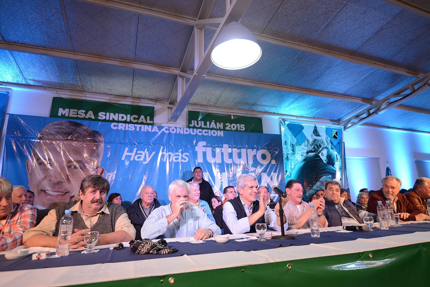 Elecciones 2015: Importante apoyo de intendentes y gremios a la candidatura de Julián Domínguez