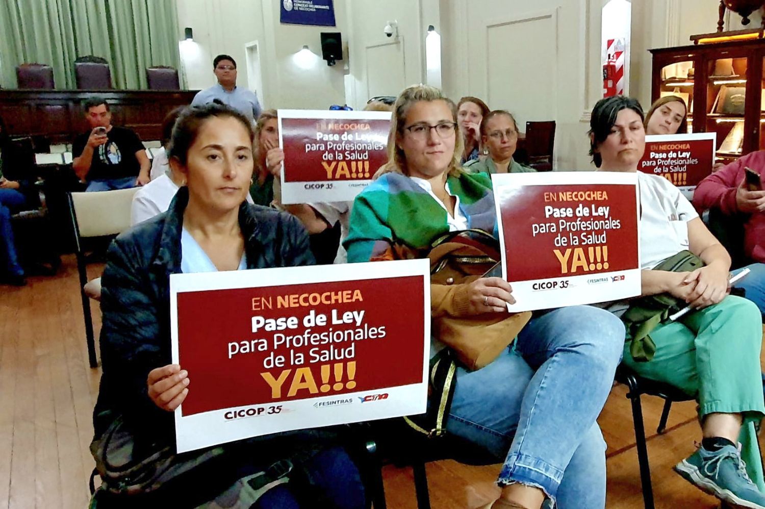Reclamo. El que llevaron adelante varias enfermeras por el pase a la carrera médica hospitalaria.