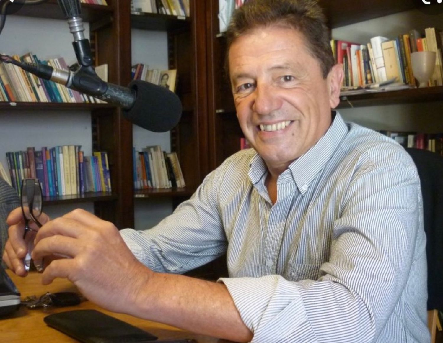 Falleció el periodista Adrián Freijo