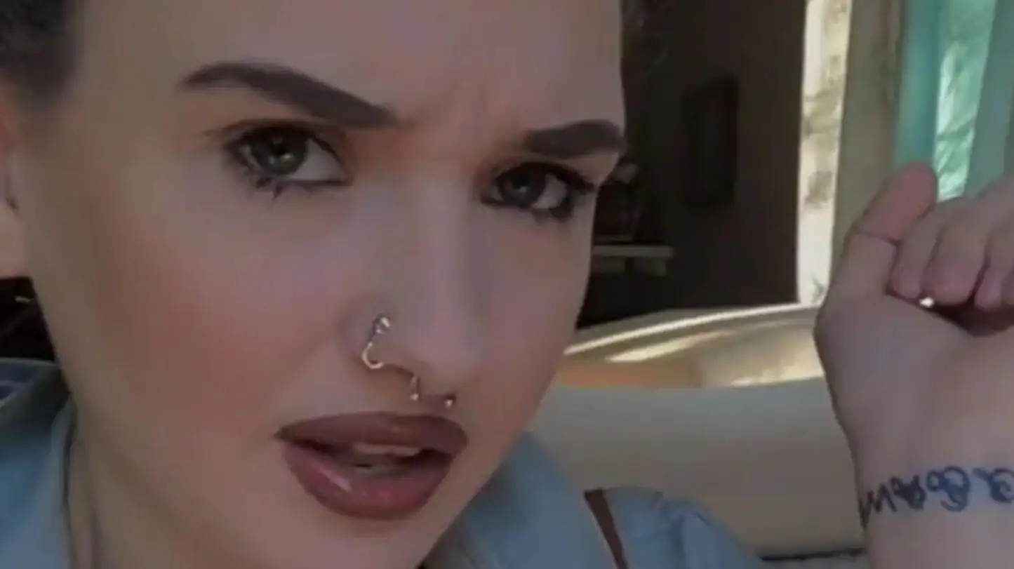 No apto para menores: se tatuó un personaje de Marvel y denunció que parece un...