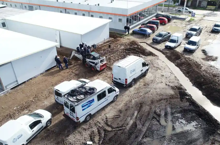Hospital Modular: los trabajos de agua y cloaca avanzan en tiempo récord