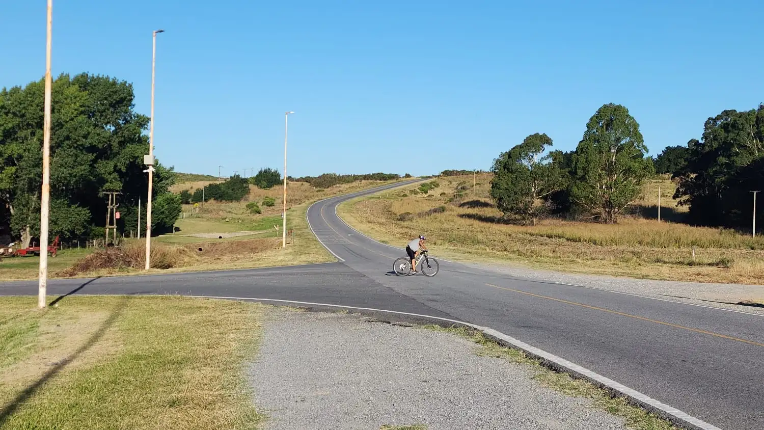 Estrellas Amarillas pide a la Provincia obras de infraestructura vial para el cruce El Gallo.