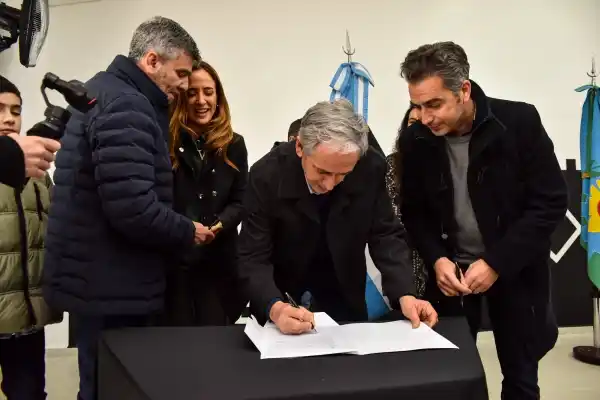 Firman convenios para incluir a Chascomús en el programa nacional de Primera Infancia