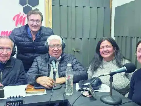 La comunidad de San Cayetano celebra 70 años de historia y recibió una reliquia del Santo