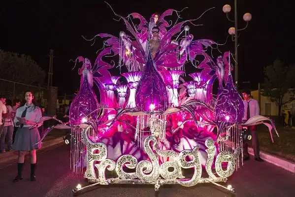 Godoy aseguró que se realiza una fuerte promoción para el Desfile de Carrozas