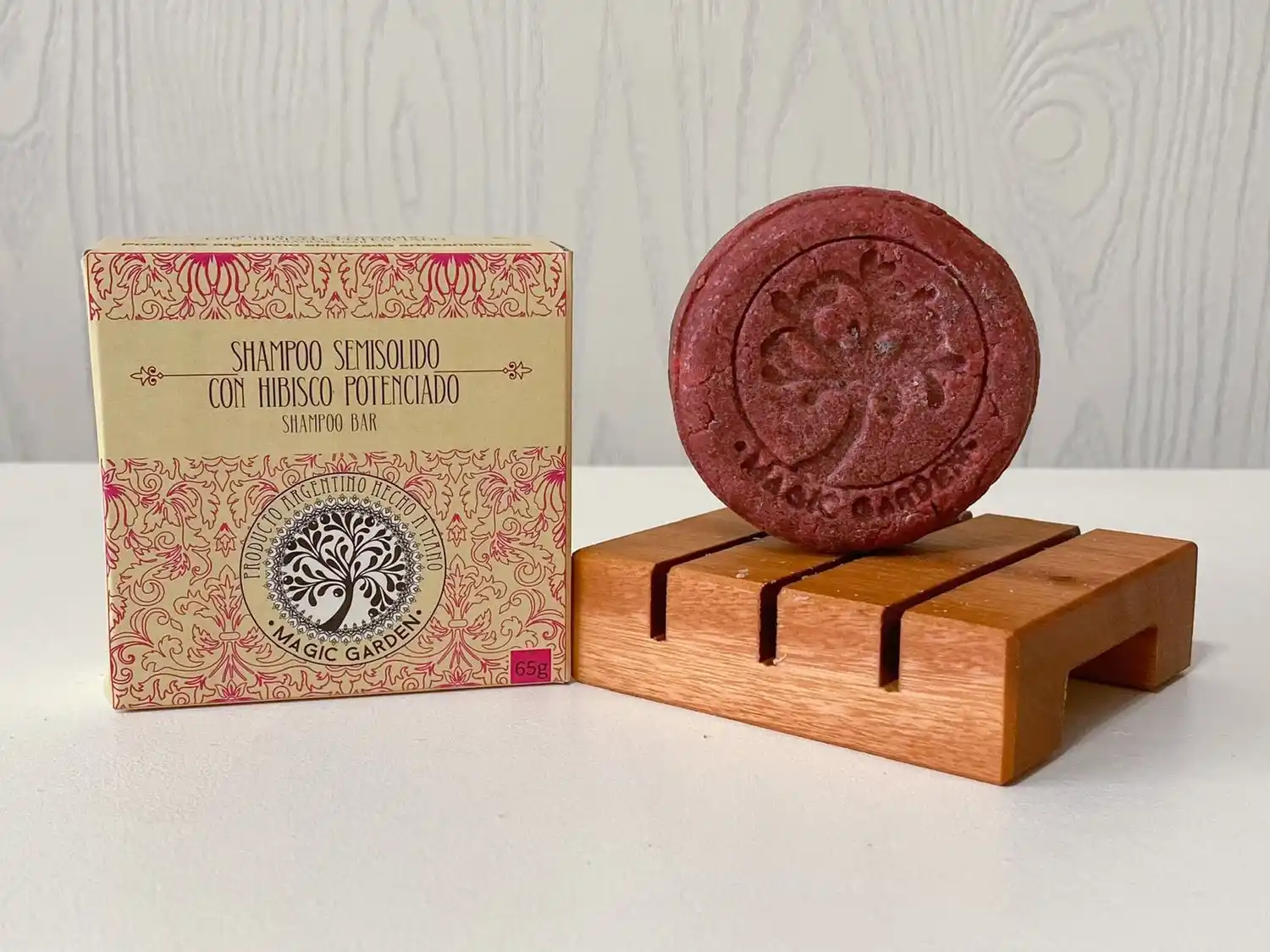 Shampoo sólido con hibisco potenciado