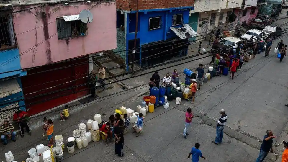 El drama de los venezolanos: ¡VIVIR SIN AGUA!