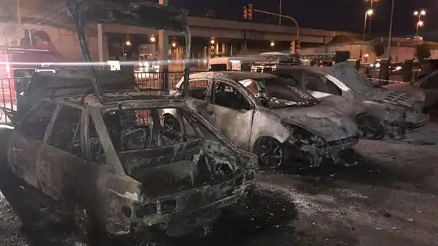 Incendio intencionado en el estacionamiento del hospital Posadas