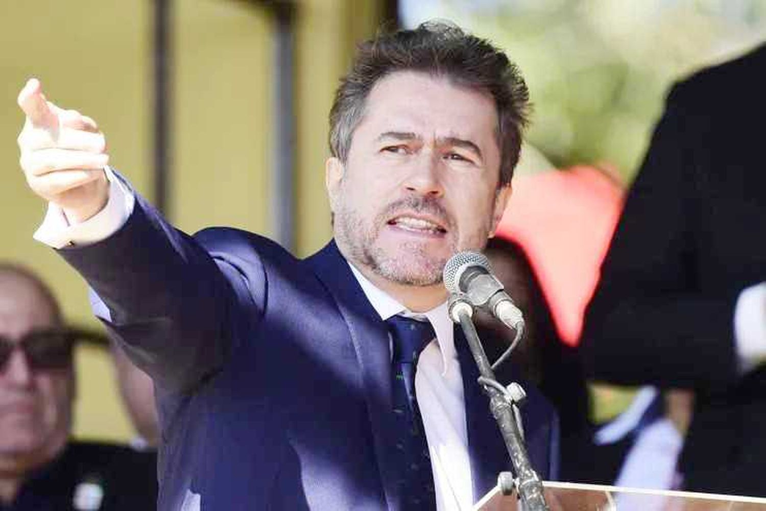 Ministro paraguayo quiere construir 
un muro en la frontera con Argentina