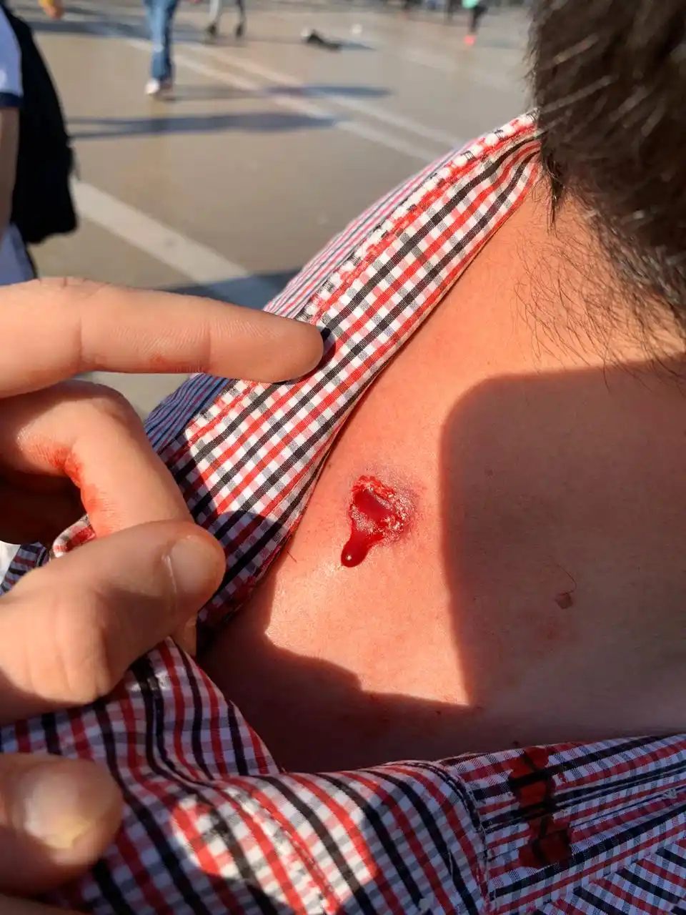 Manifestantes protestan en Chile por el aumento de tarifas del metro