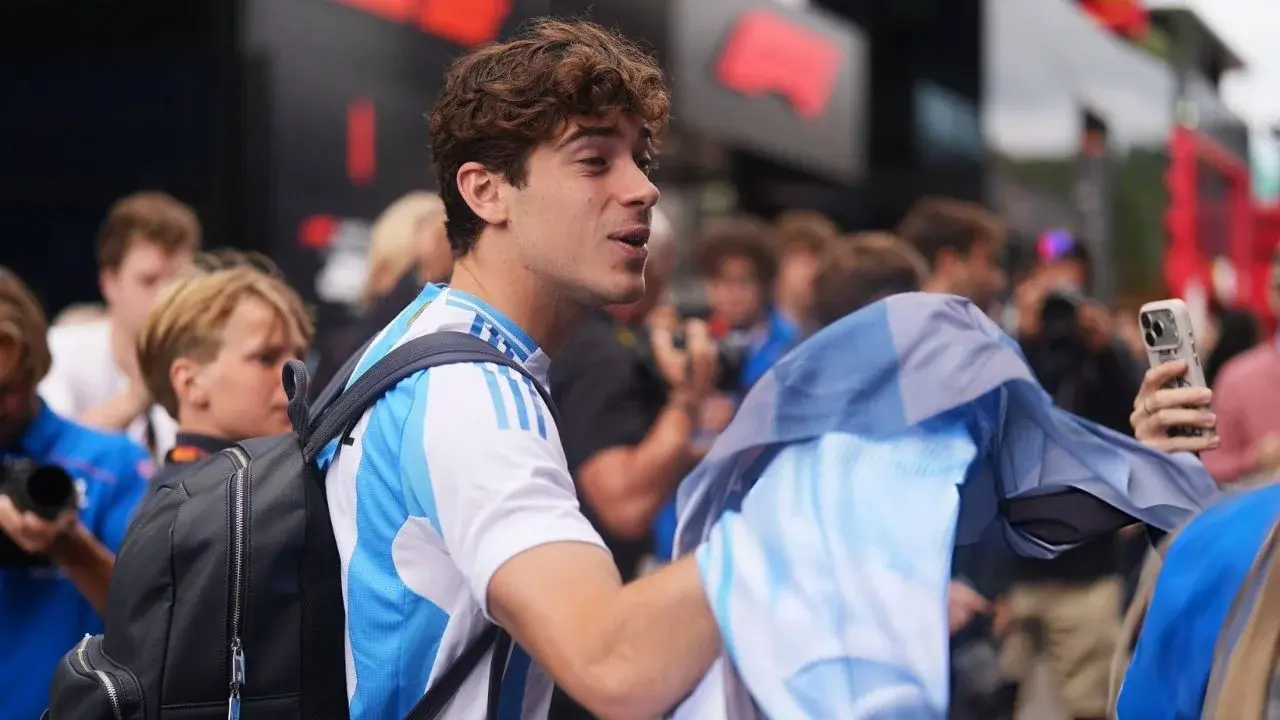 Bandera argentina en alto: Colapinto aguantó a Gasly y sumó un puntazo en Bélgica