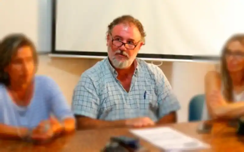 Jefe de Región Sanitaria confirmó que las vacunas Sputnik y Pfizer vencidas siguen guardadas y no habrá médico en el vacunatorio