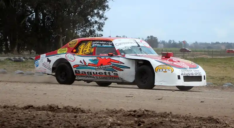 Franco Islas, enfocado en  la “Chevy” de APAC  A