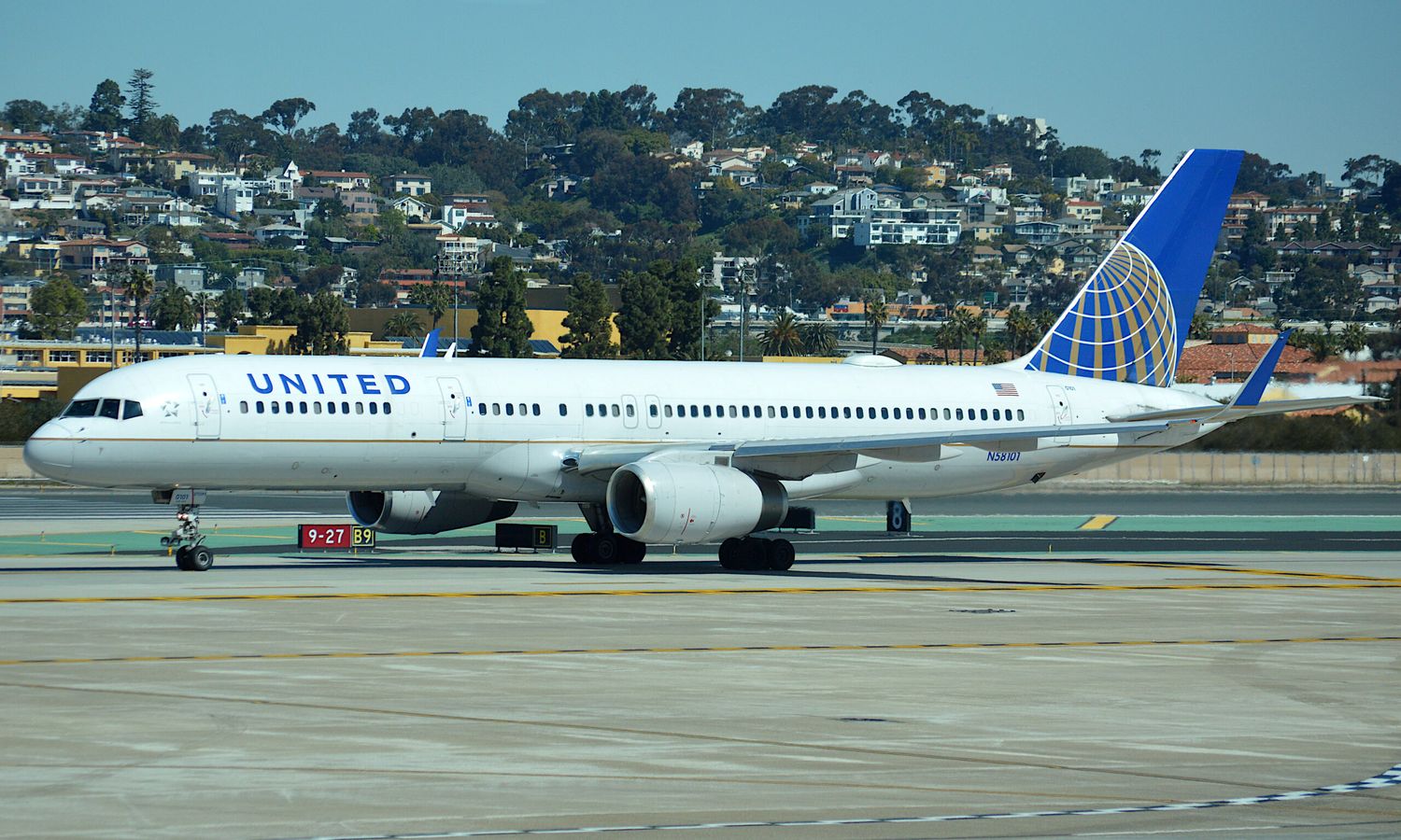 United celebra su vigésimo aniversario en el aeropuerto de Edimburgo