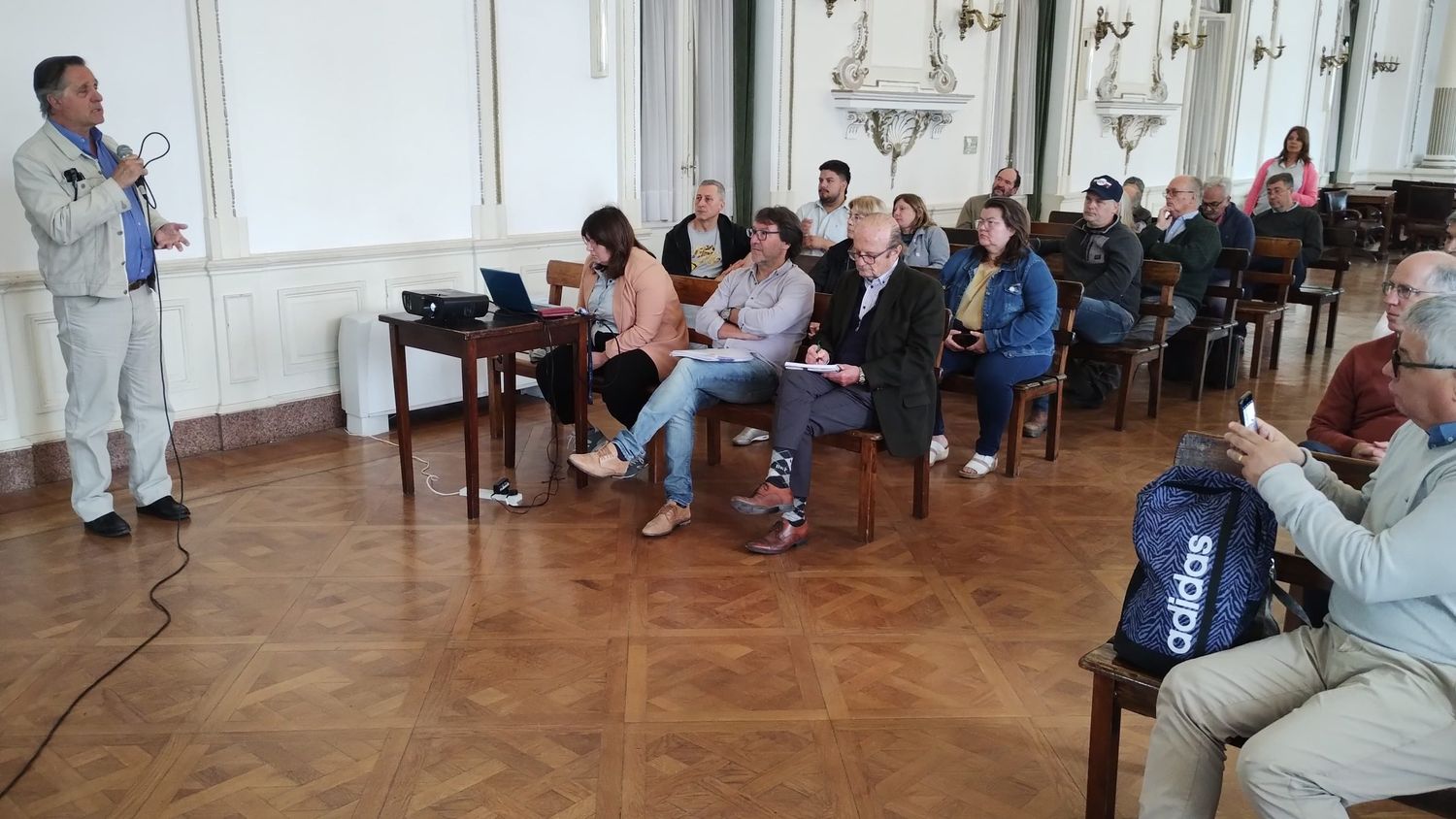 Se realizó el panel de cambio climático en el Salón Blanco