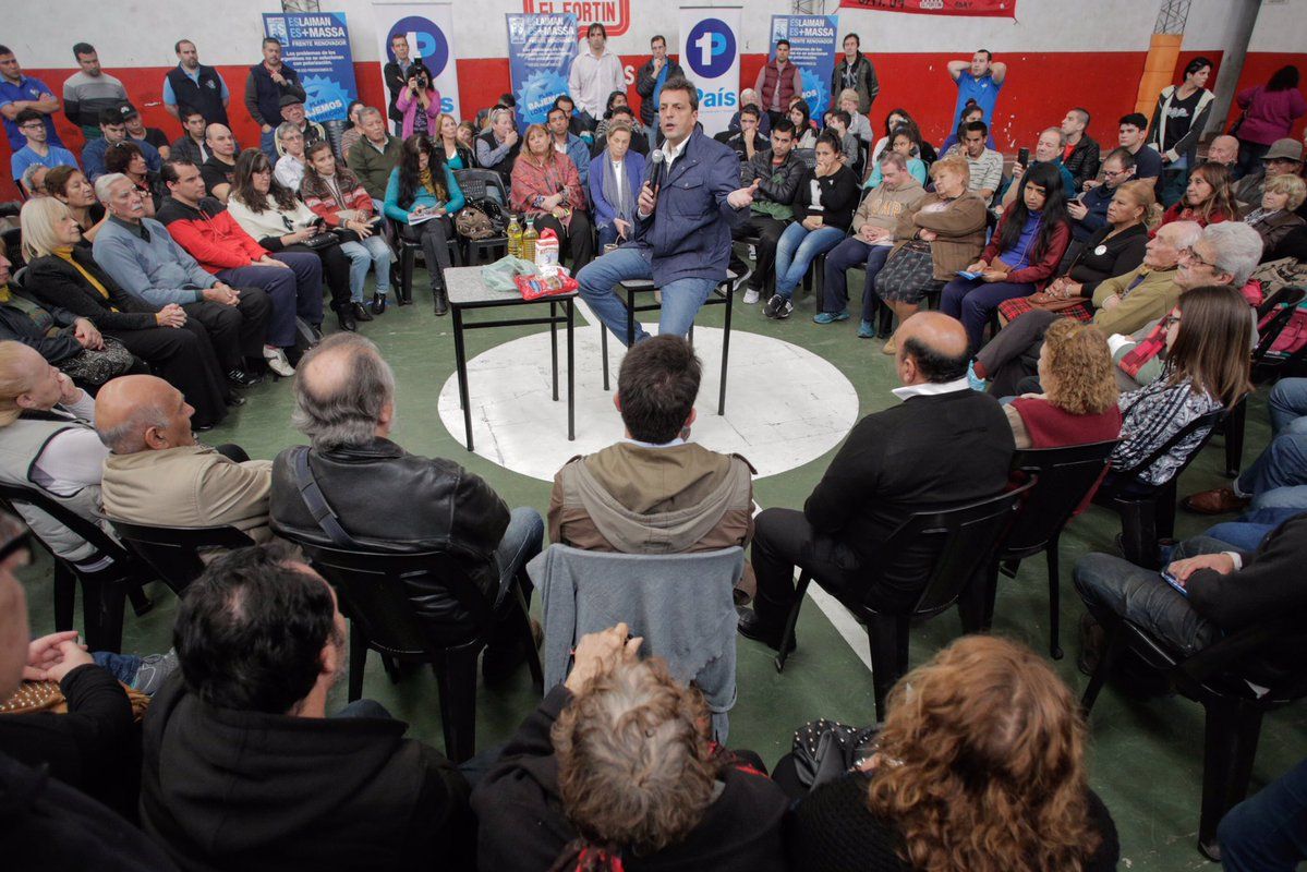 Massa: "La mayoría de los argentinos quieren salir de la trampa: no es ni ajuste ni corrupción, es 1País"
