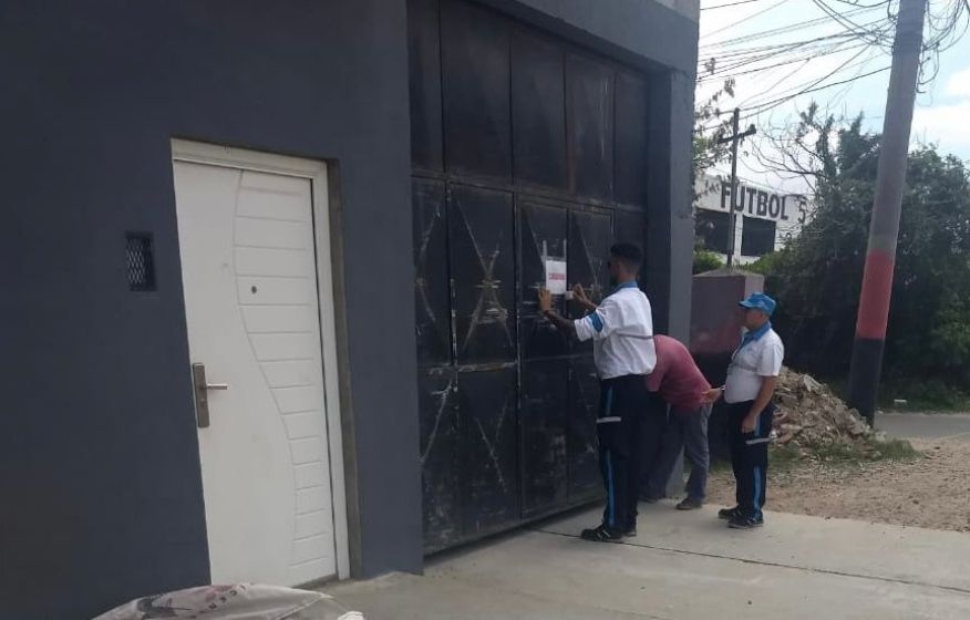Una denuncia por maltrato animal terminó con un detenido por amenazar con un arma de fuego a un inspector municipal