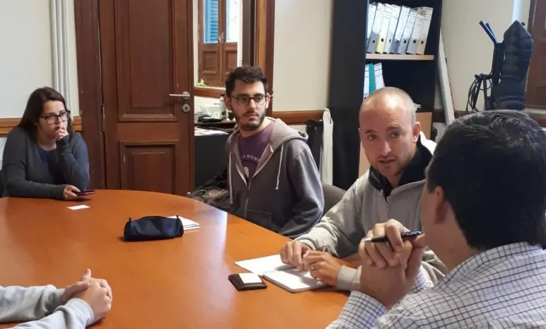 Iniciativa de jóvenes para cultivar hongos en Tres Arroyos