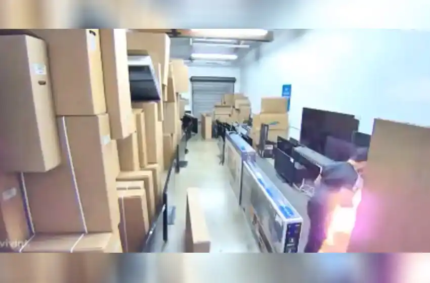 Momento desesperante: le explotó un cigarillo electrónico en el bolsillo