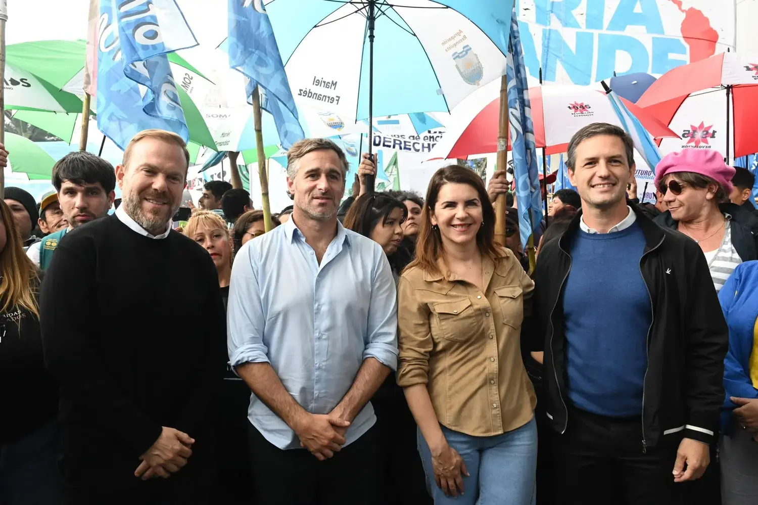 Intendentes bonaerenses marcharon contra Milei.