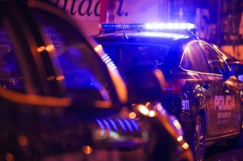 Madrugada violenta en Rosario: asesinaron a tiros a una joven e hirieron a su madre