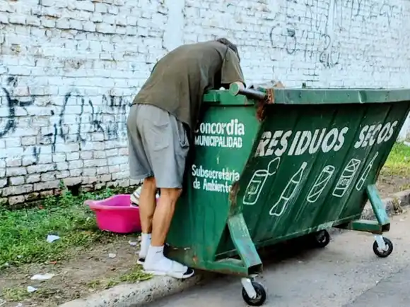 El Gobierno aseguró que la pobreza bajó al 31,7 % en el primer trimestre