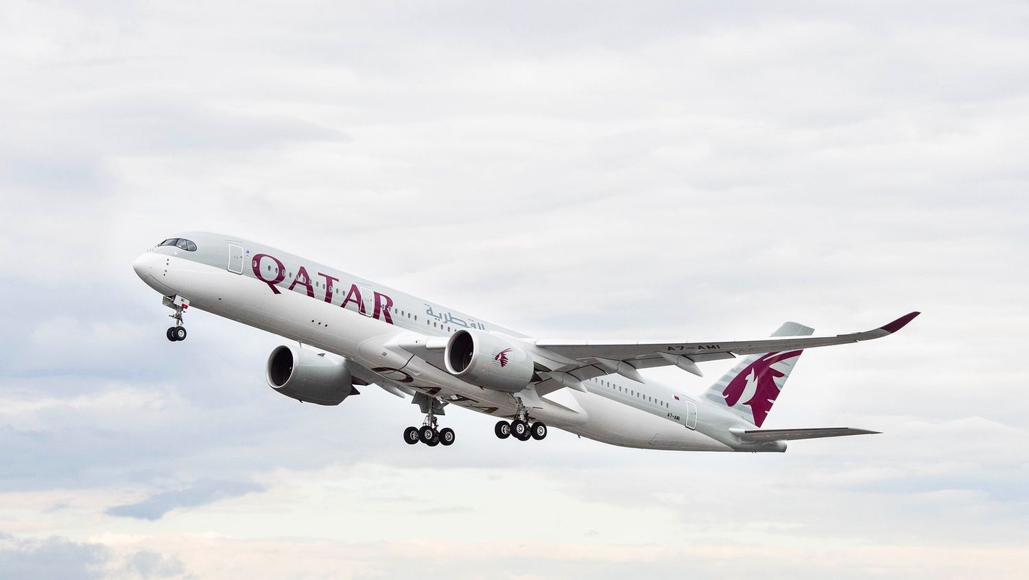 Qatar Airways solicitó slots para volar a Colombia