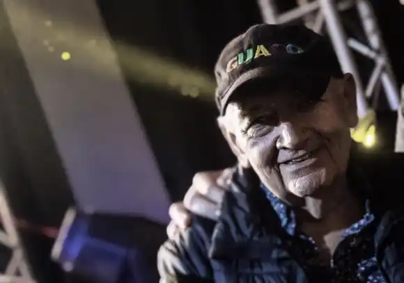 ¡EL MUNDO DEL ESPECTÁCULO DE LUTO! Fallece a los 78 años Pompo Aguado, fundador de Guaco