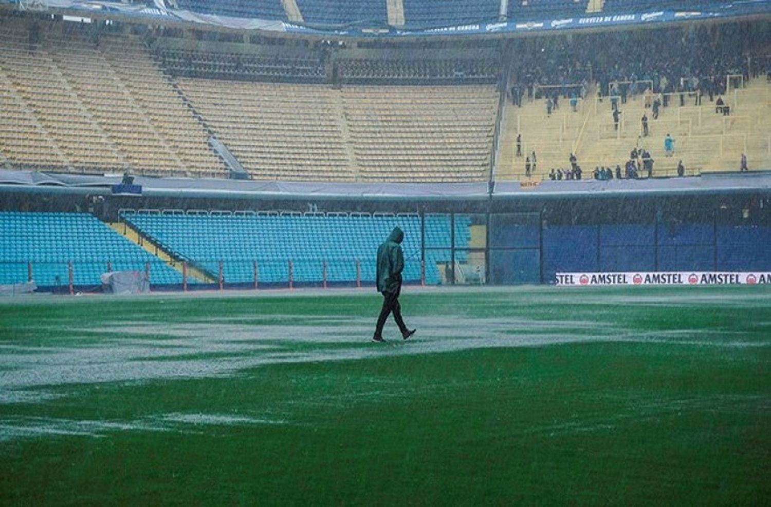 Se suspendió la primera gran final en la Bombonera