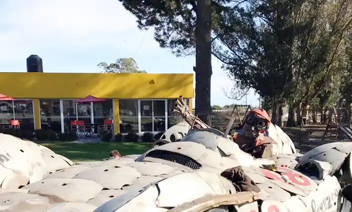 Trabajan en parador turístico en el acceso de Balcarce