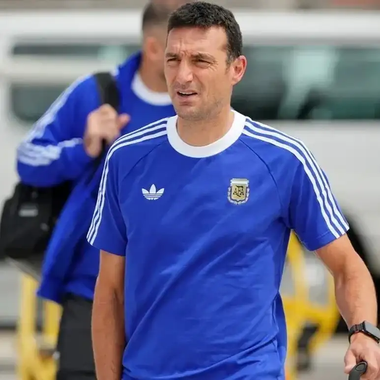 Scaloni apuesta a la rotación frente a Jordania: cambios, una baja y ¿juega Messi?