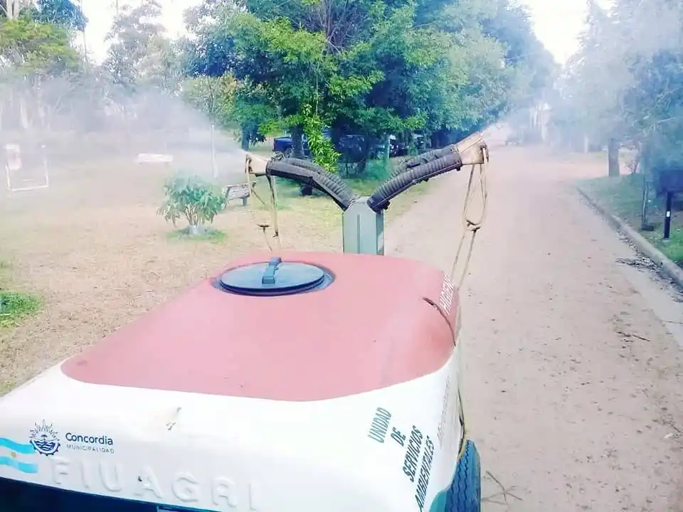 Siguen en marcha las tareas de fumigaciones en barrios