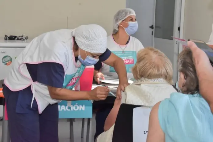 Cuáles son los 52 municipios próximos a completar la vacunación en la población de riesgo