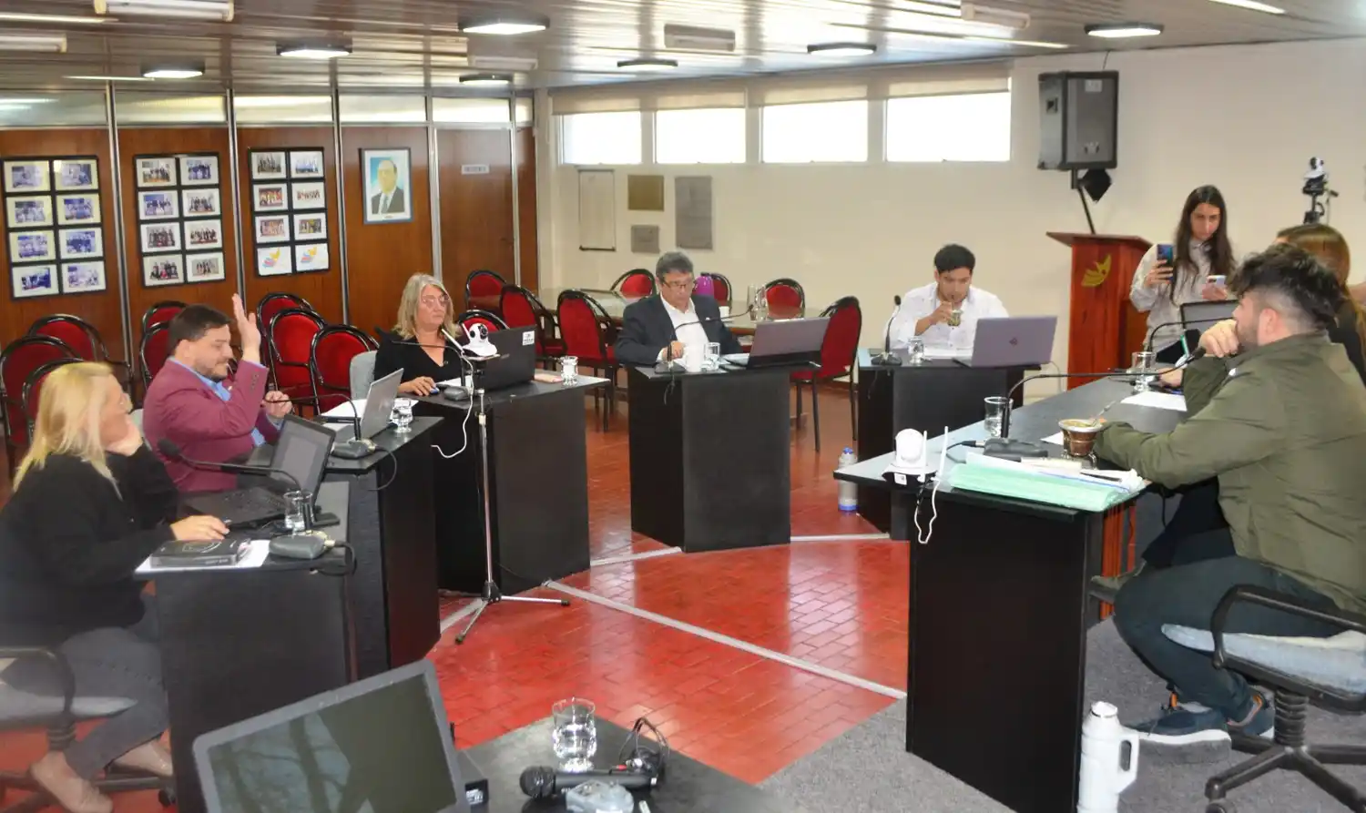 Los concejales en el momento de la aprobación de la iniciativa.