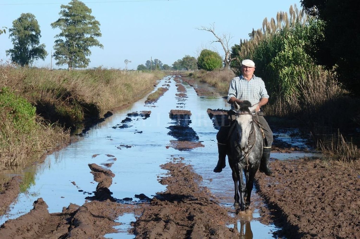 Caminos rurales: proponen mantenerlos con aporte mayoritario de productores