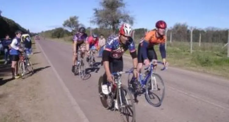 Campeonato y homenaje