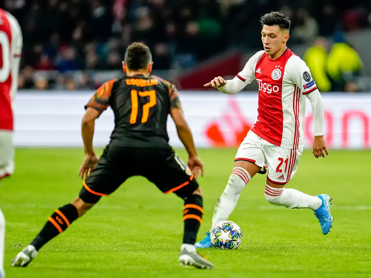 Lisandro Martínez y el coronavirus: "Es algo grave"