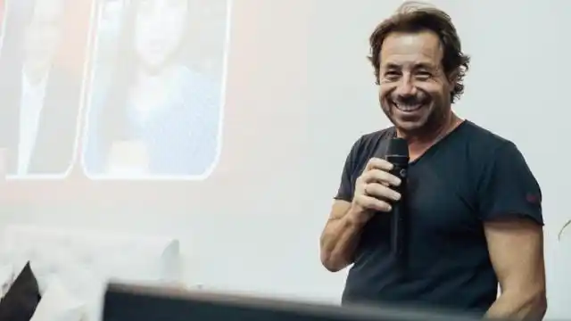 Edenor denunció a Ricky Sarkany por colgarse de la luz y él los intimó
