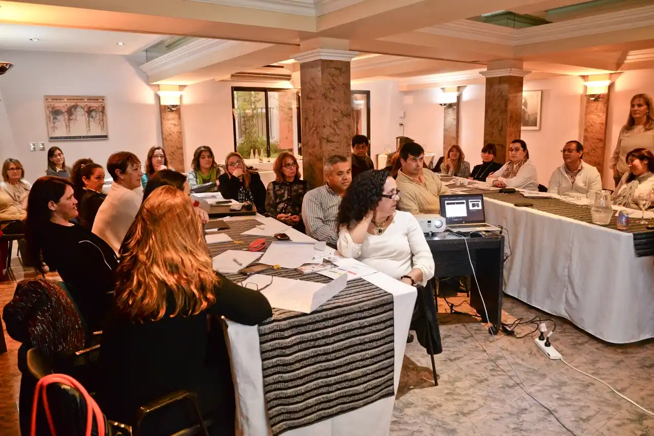 Veintiséis rectores entrerrianos recibieron los certificados de formación