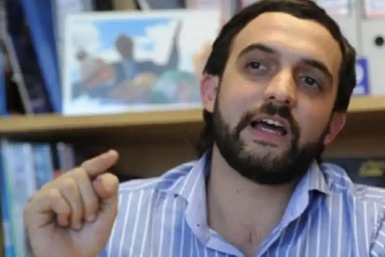 Leonardo Grosso: "Los amigos de los Macri se esfuerzan por llevársela en pala"