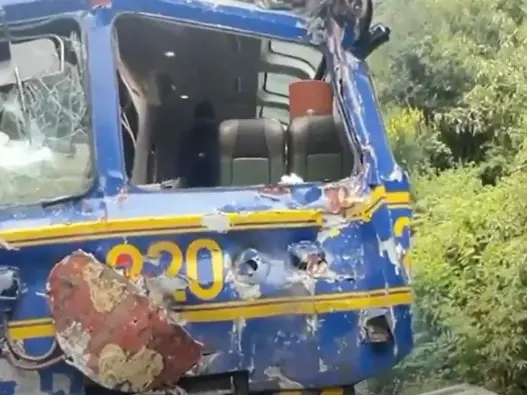Dos trenes chocaron en una ruta hacia Machu Picchu: se registraron al menos 50 heridos y un muerto
