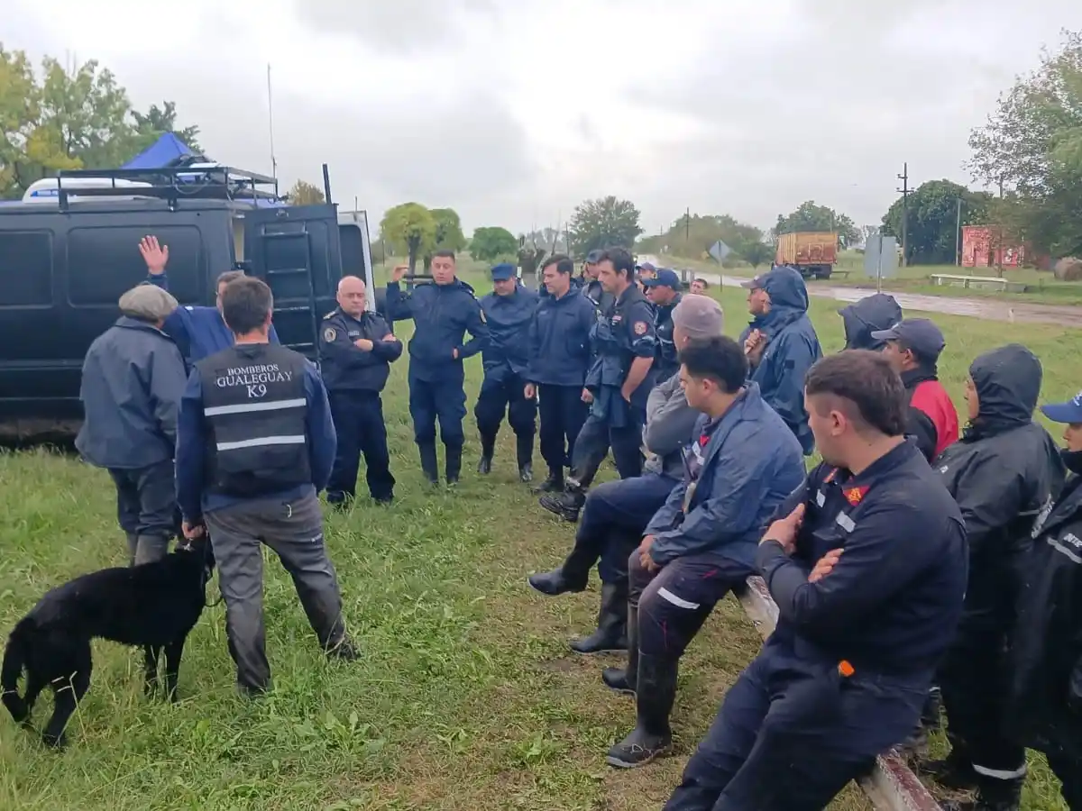 Intensa búsqueda de un hombre desaparecido en Arroyo Clé, Rosario del Tala
