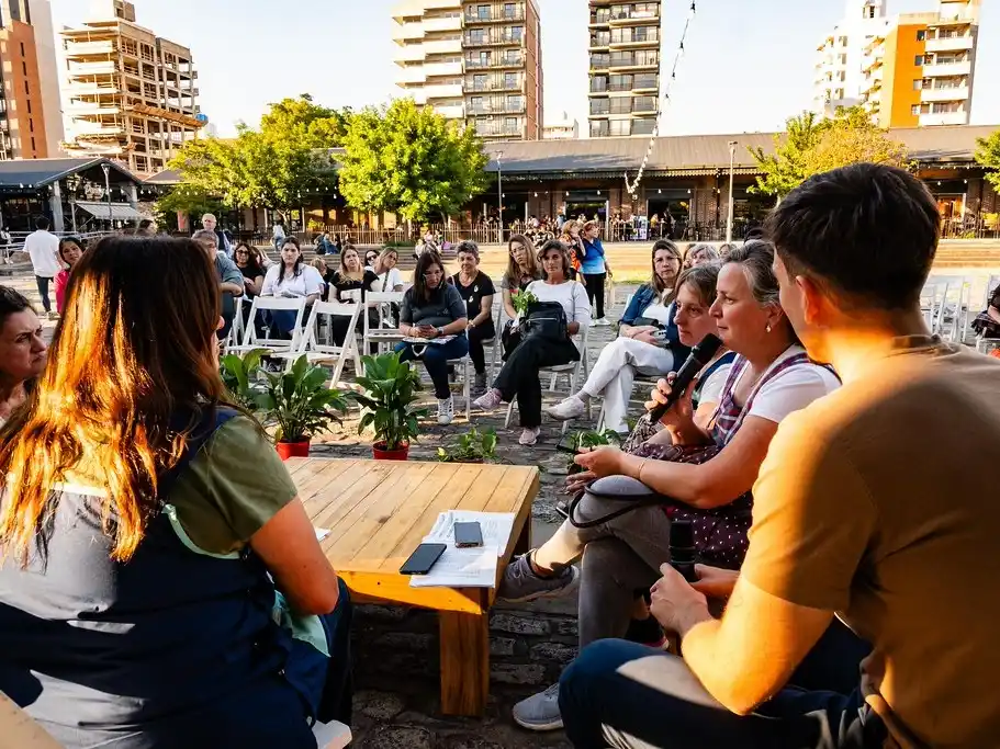 Para intervenir sobre esa fracción mayoritaria y reducir su impacto ambiental, la Municipalidad impulsa el programa Comunidad Orgánica.