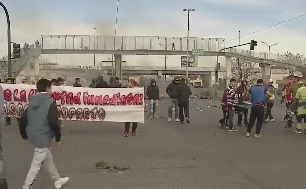 Insólito corte en Lomas de Zamora: Piden liberar a barra de Boca implicado en La Salada