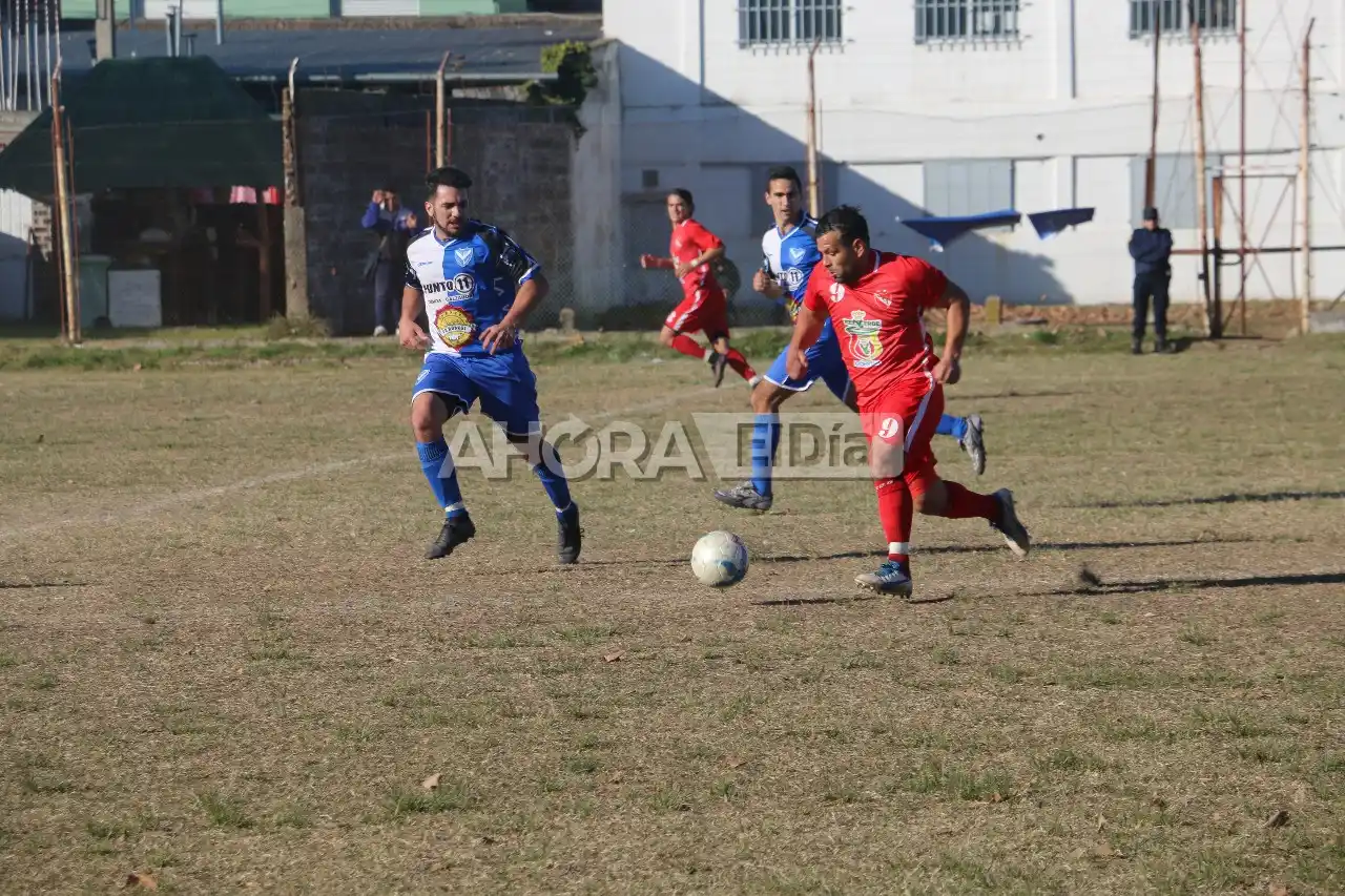 Independiente se lo ganó en la última pelota a La Vencedora en un partidazo