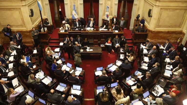 Milei vetará en forma parcial la reforma sobre jubilaciones que aprobó el Senado: “No lo vamos a promulgar así”.