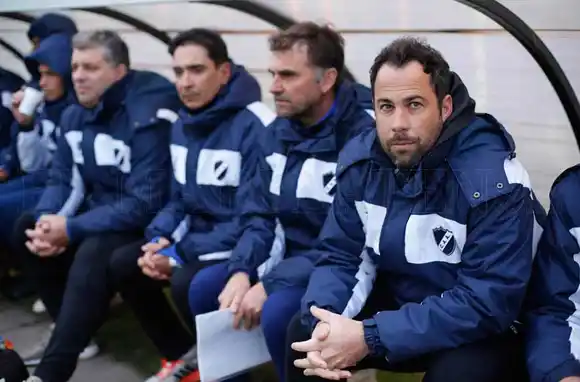 Pumpido: "Son distracciones que no nos pueden pasar a este nivel"