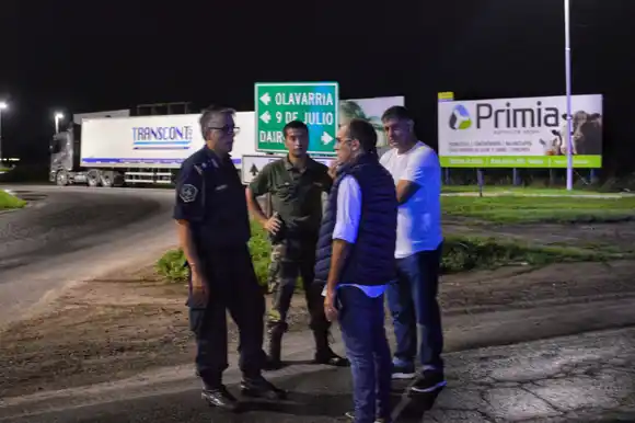 Lluvias sin tregua en Bolívar: desvíos obligatorios en las rutas 226 y 65 por el desborde del Puente de Otto